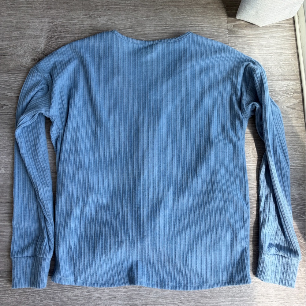 SO Women’s Blue Front Knot Long Sleeve Top - Picture 2 of 5